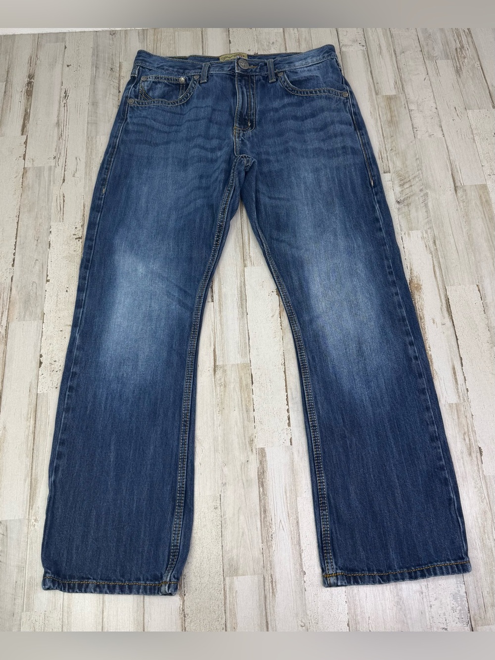 Wrangler 20X Jeans Mens 32x29 Medium Wash Blue Denim Straight Leg